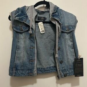 Ci Sono Blue Denim Vest with Gray Lining NWT